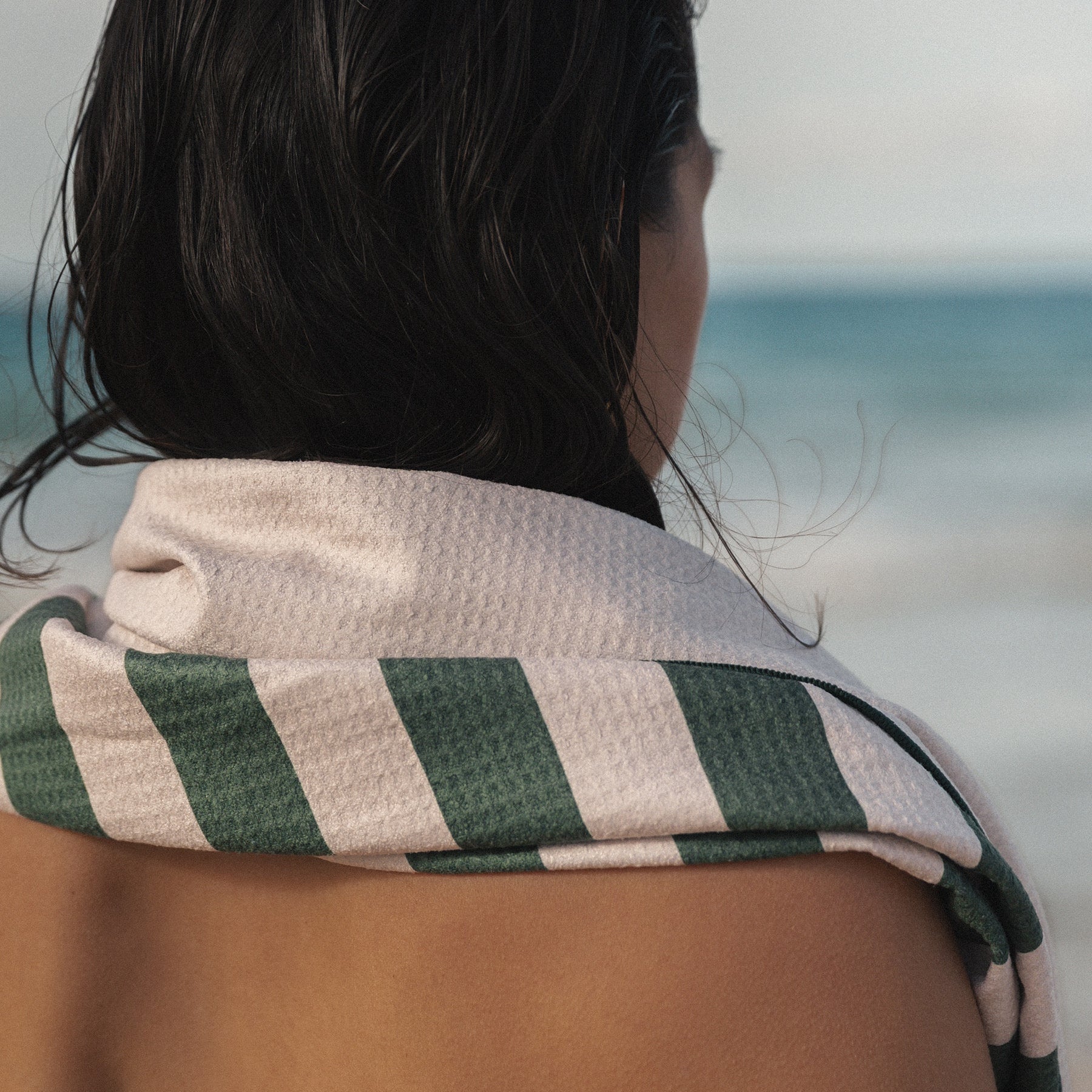 Gardenia Sandless Beach Towel